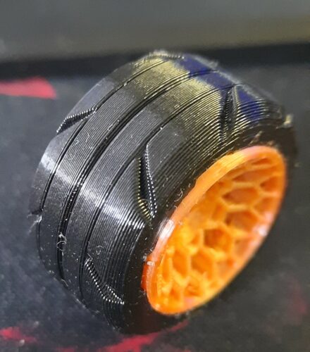 Clique para visualizar em tela cheia TPU 50g (Amostra) Flexible Filament Hardness 98A Black - Azurefilm photo review